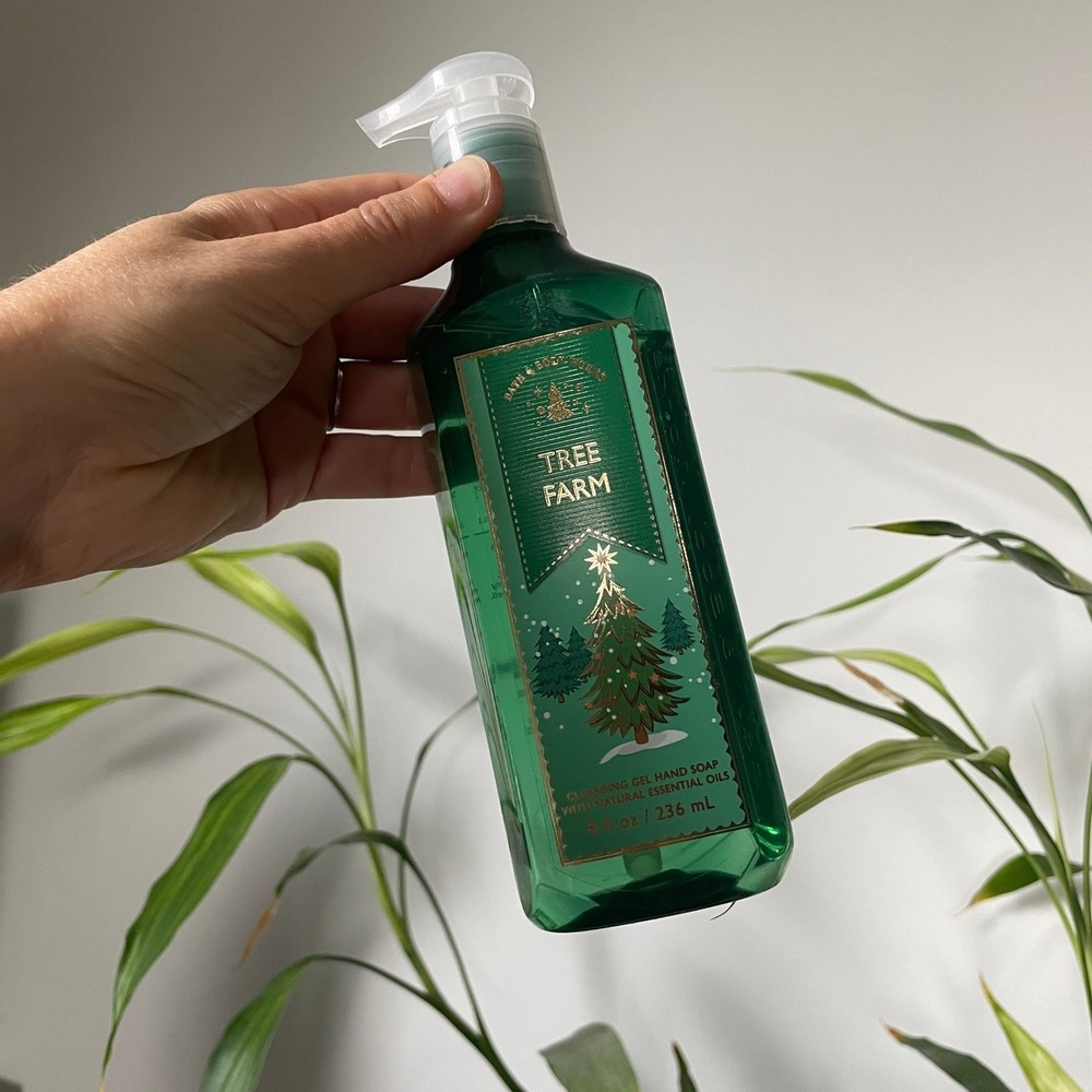 Bath & Body Works Foaming Hand Soap‎ Tree Farm Gentle & Clean 8.75 fl oz NEW